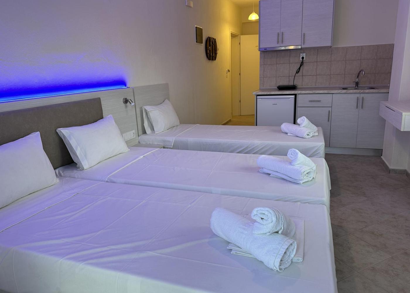 Oasis Blue Inn Leptokaryá Buitenkant foto