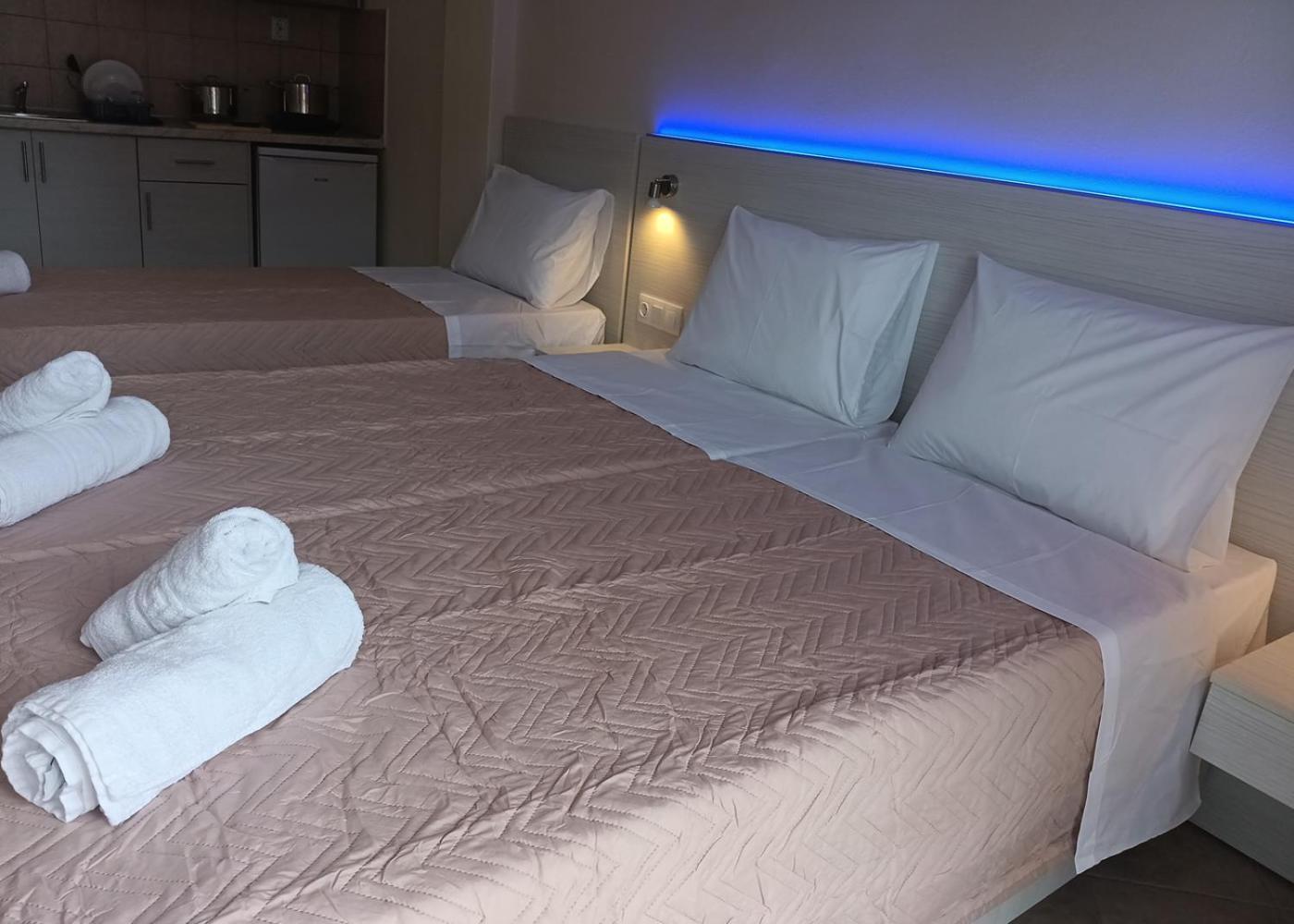 Oasis Blue Inn Leptokaryá Buitenkant foto
